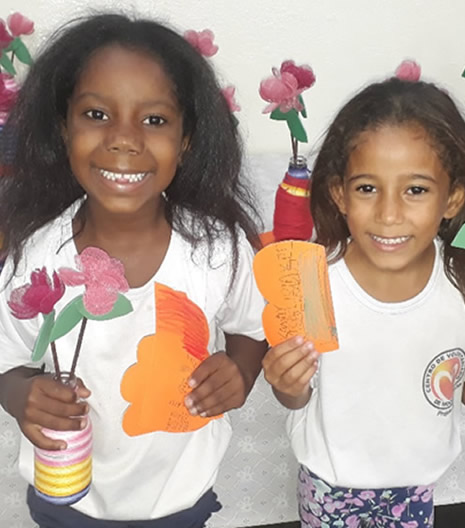 ARTES PLÁSTICAS E ARTESANATO